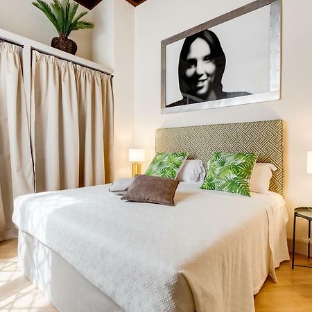 Trevi Chic House Apartment โรม ภายนอก รูปภาพ