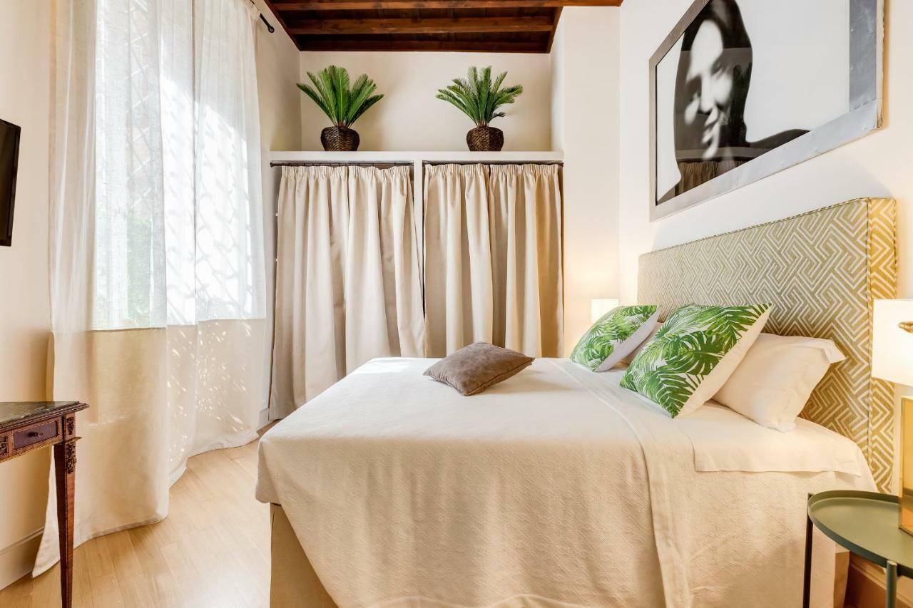 Trevi Chic House Apartment โรม ภายนอก รูปภาพ