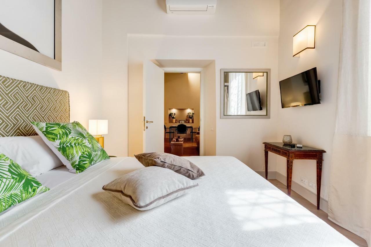 Trevi Chic House Apartment โรม ภายนอก รูปภาพ