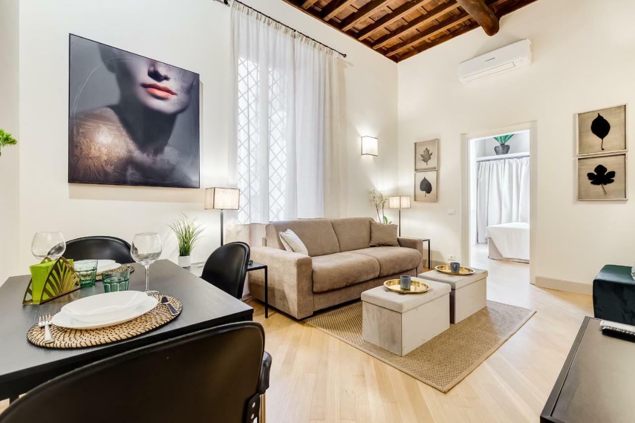Trevi Chic House Apartment โรม ภายนอก รูปภาพ